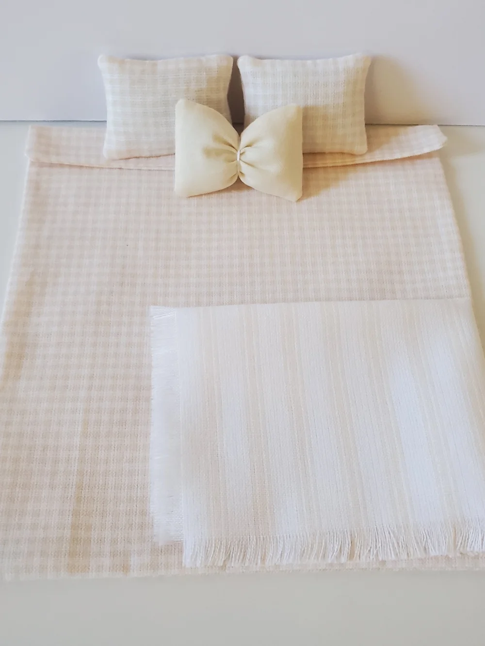 Miniature Dollhouse 1:12 Scale Cream & Beige Doll Bedding Set